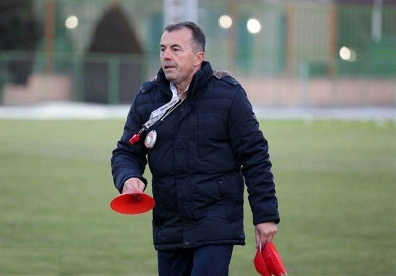 غیبت ادامه دار رادولوویچ در تمرینات ذوب آهن