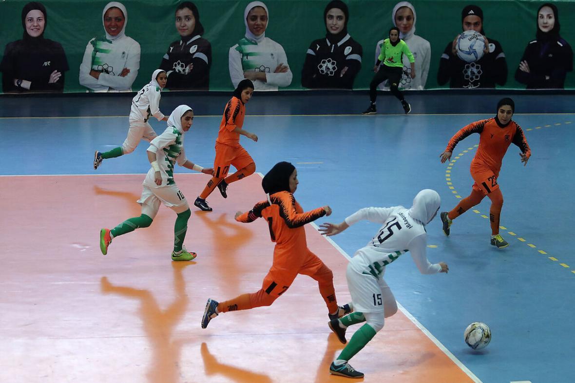 خبرنگاران مس رفسنجان به فینال لیگ برتر فوتسال زنان رسید