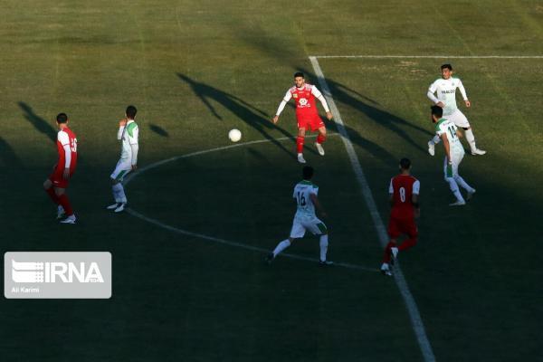 خبرنگاران تیم فوتبال آلومینیوم اراک برای لحظه لحظه بازی مقابل سپاهان برنامه دارد