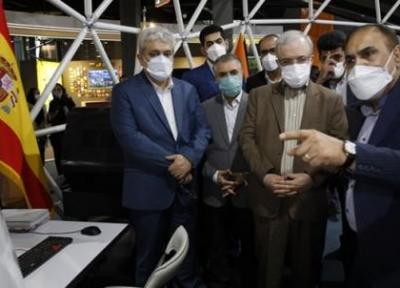 ربات های پزشکی ایران ساخت به نمایش درآمدند ، ستاری: فناوری این تجهیزات در جهان بی نظیر است
