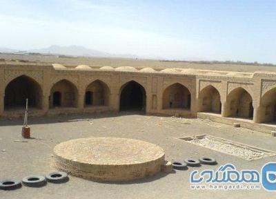 کاروانسرای نیستانک یکی از دیدنی های استان اصفهان به شمار می رود