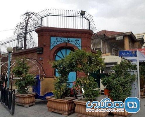 ساختمان چاپ رنگین در تهران تخریب نشده است